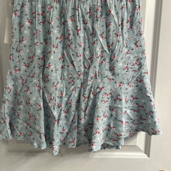 NWT-In Girl 2-Piece Skirt Set - Picture 10 of 12